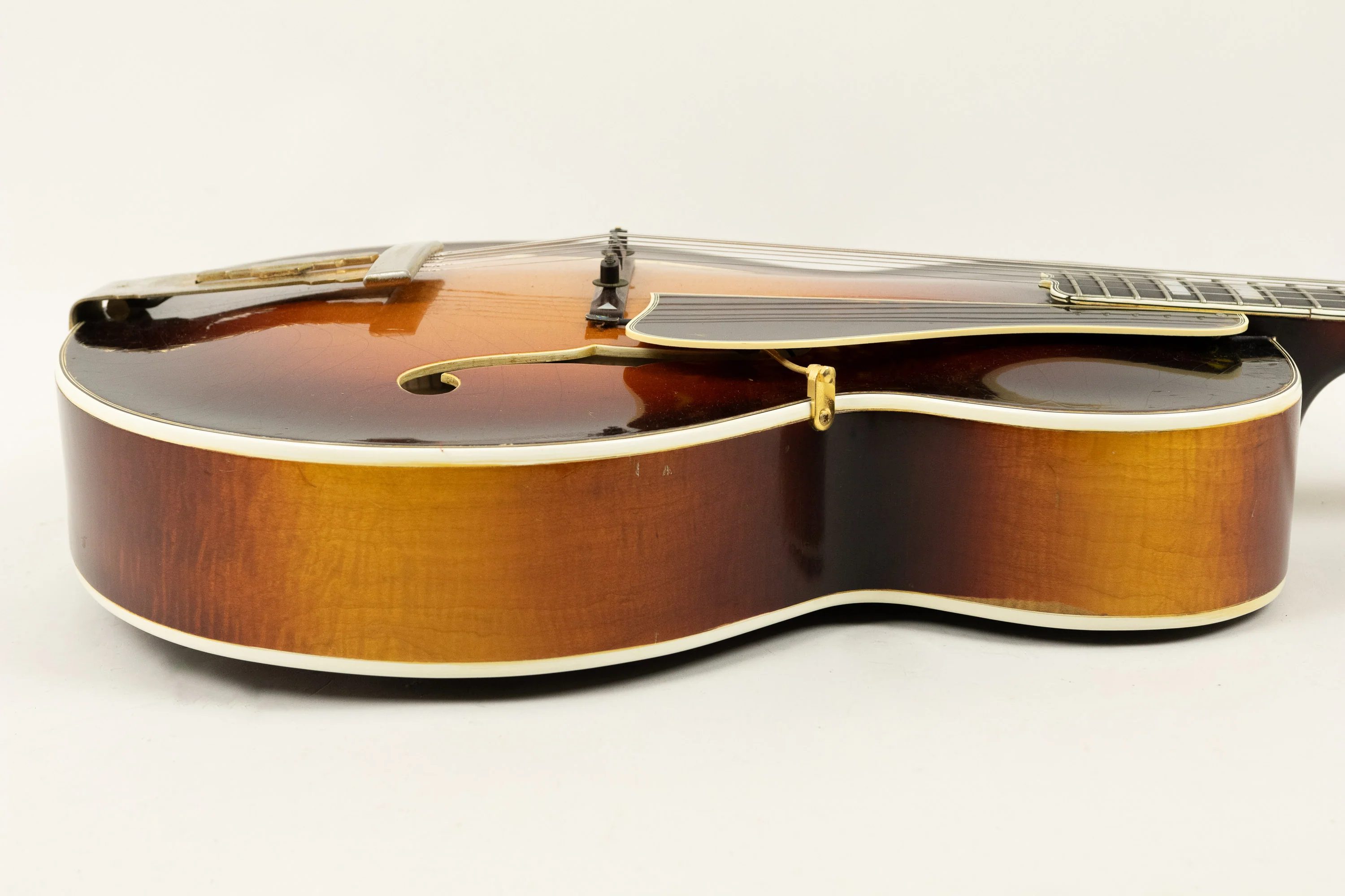1941 Gibson L-5, Sunburst - Image 13