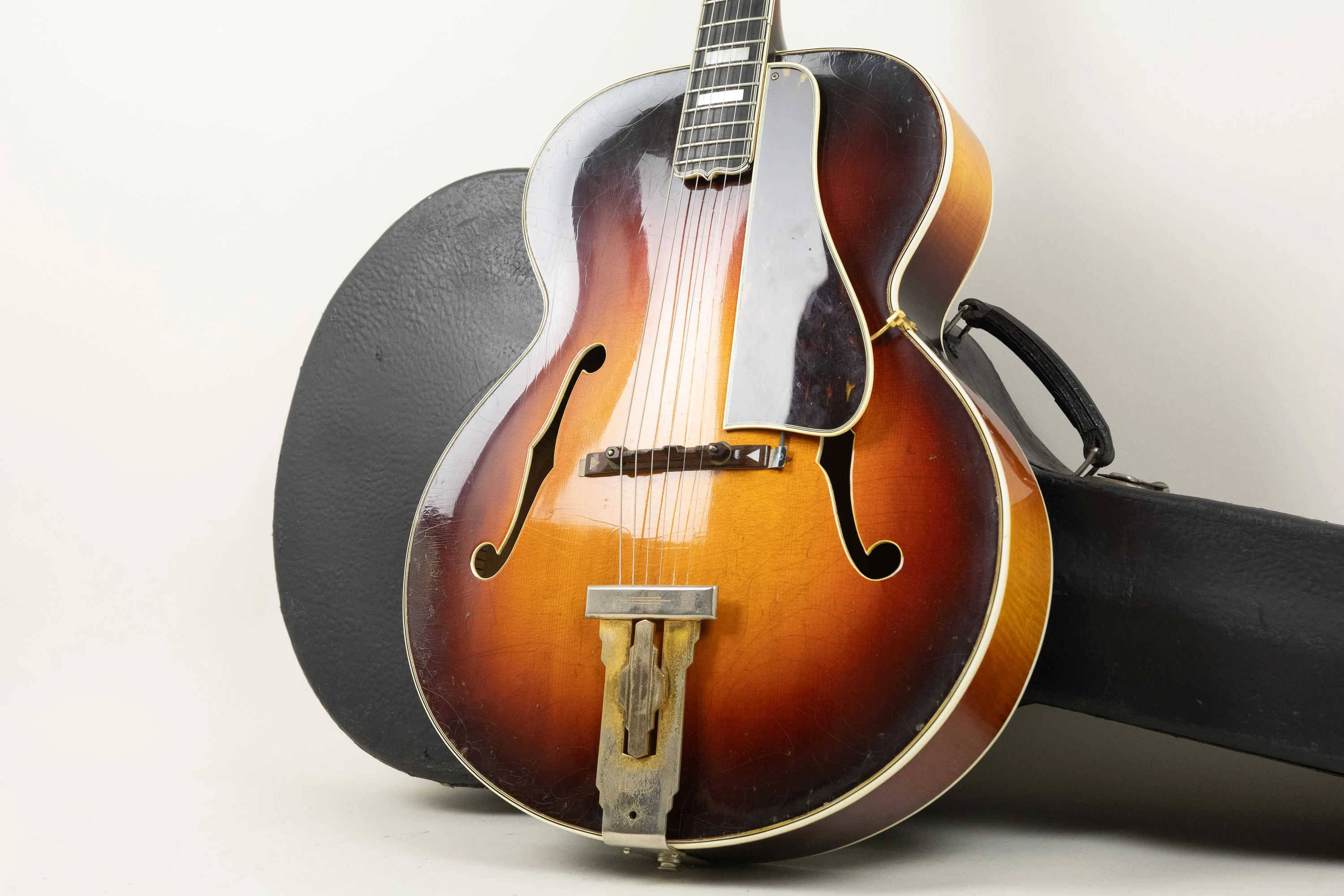 1941 Gibson L-5, Sunburst - Image 3