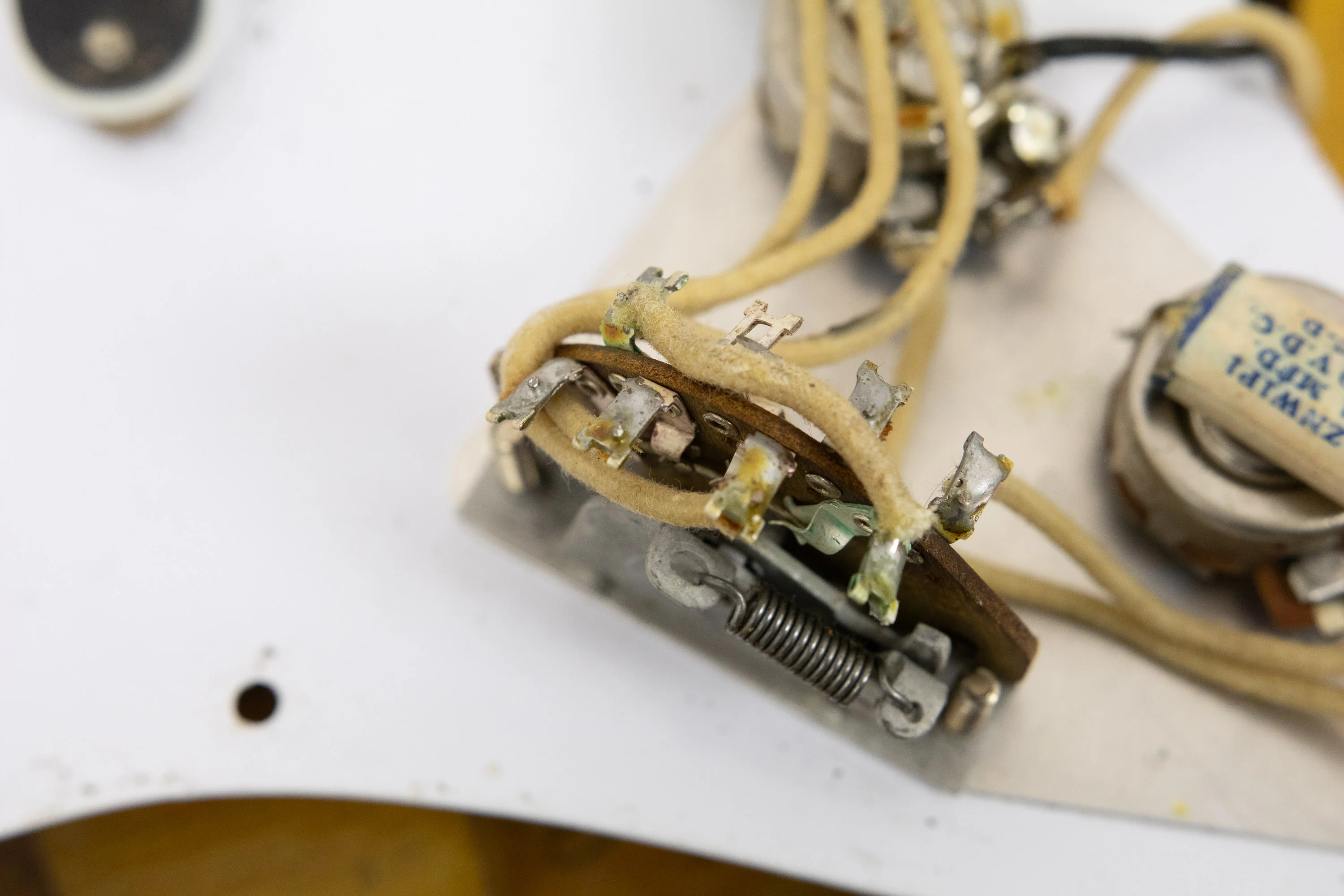 1957/'58 Fender Stratocaster, Hardtail, Sunburst - Image 36