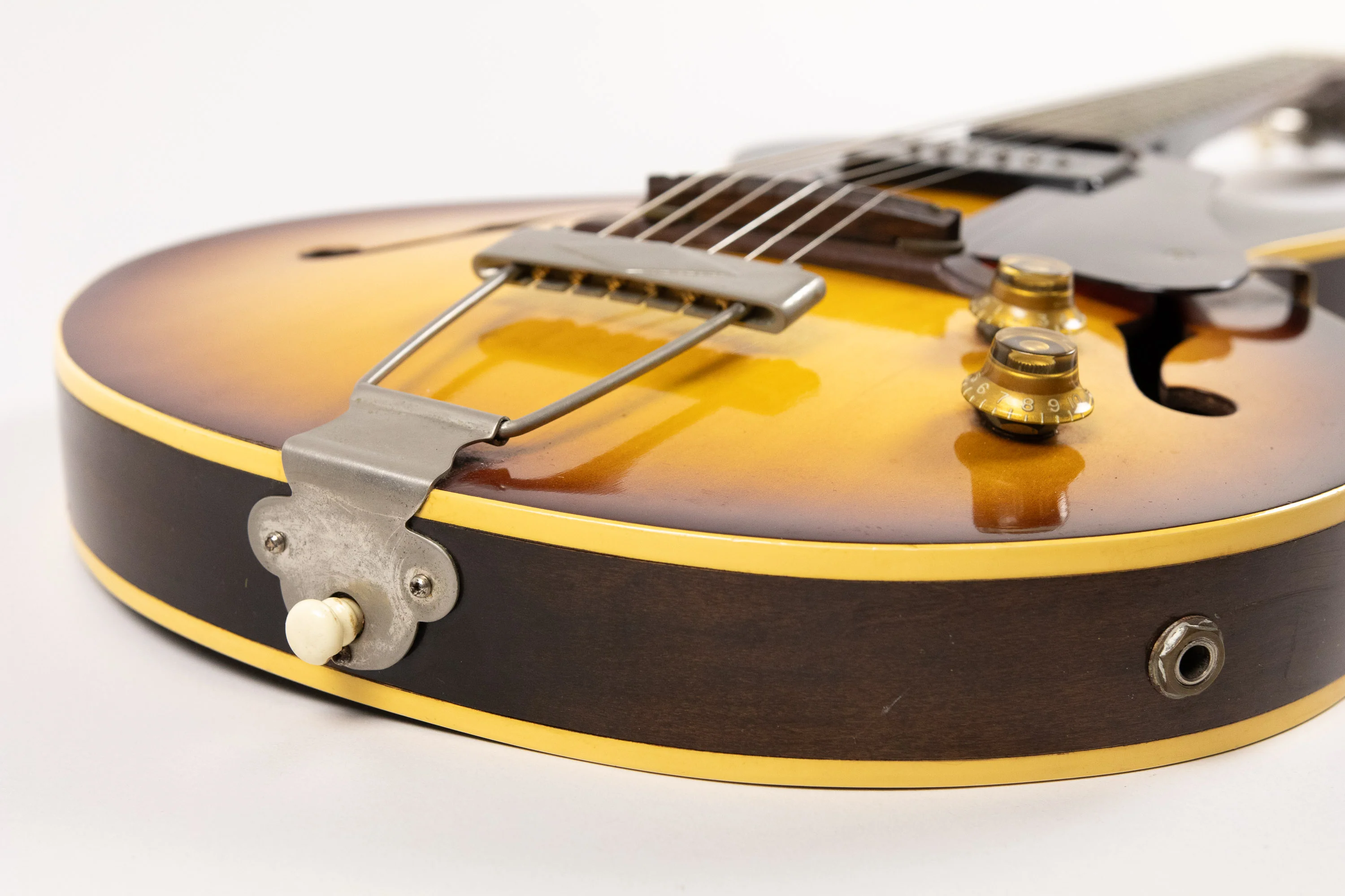 1957 Gibson ES-140T, Sunburst, Ex-Martin Barre - Image 16