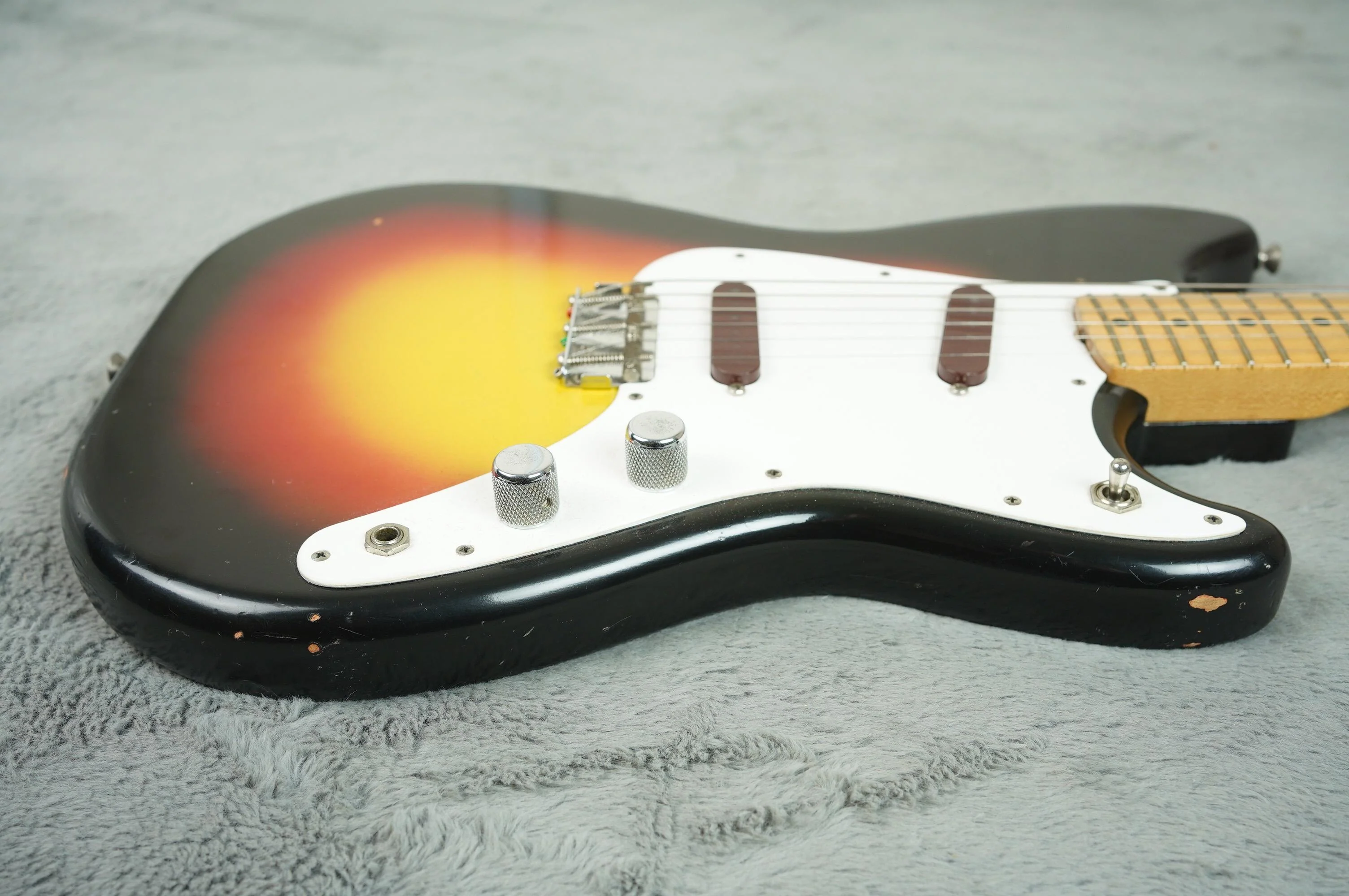 1958 Fender Duosonic, Sunburst + OHSC - Image 14
