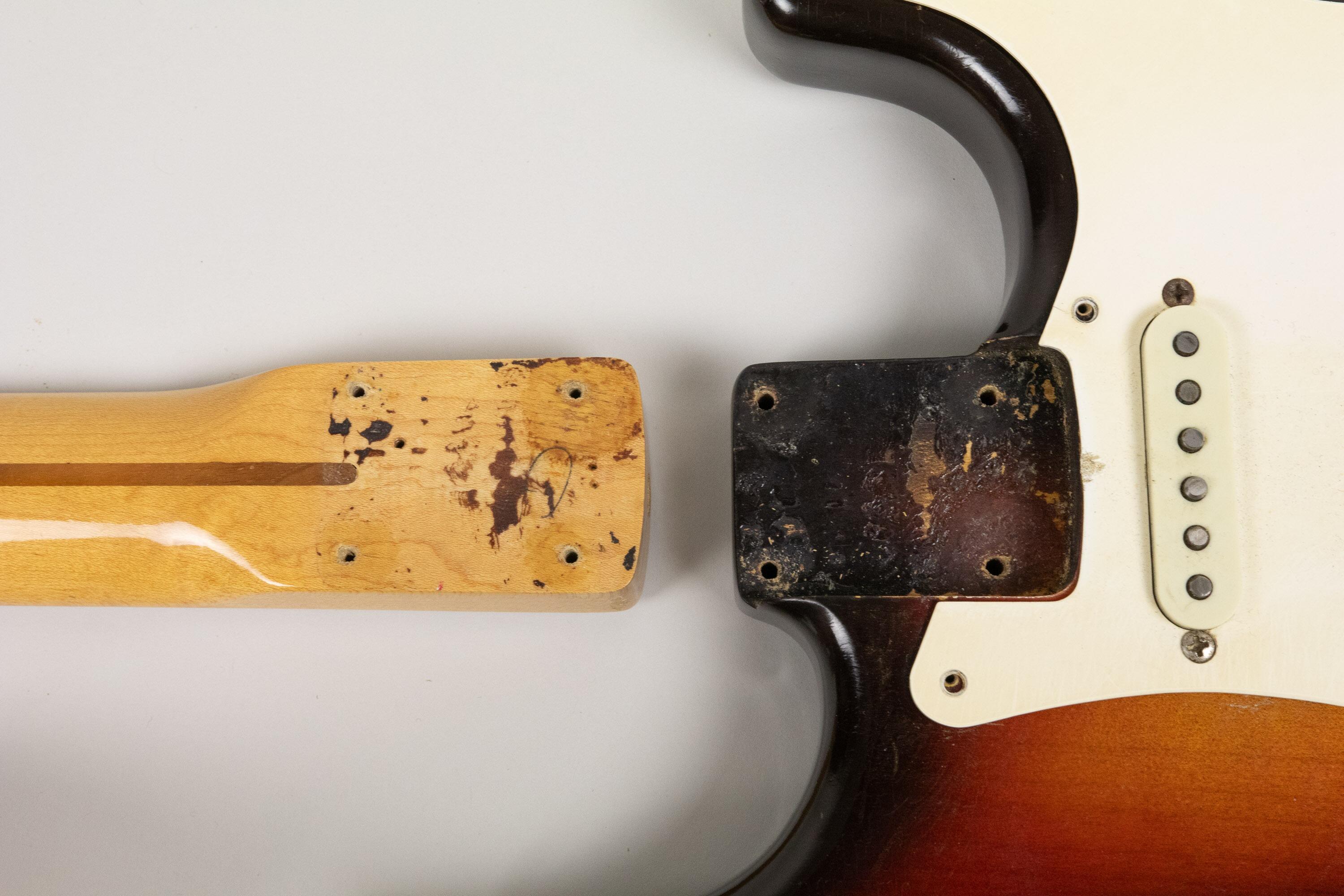1959 Fender Stratocaster, 3-Tone Sunburst - Image 45