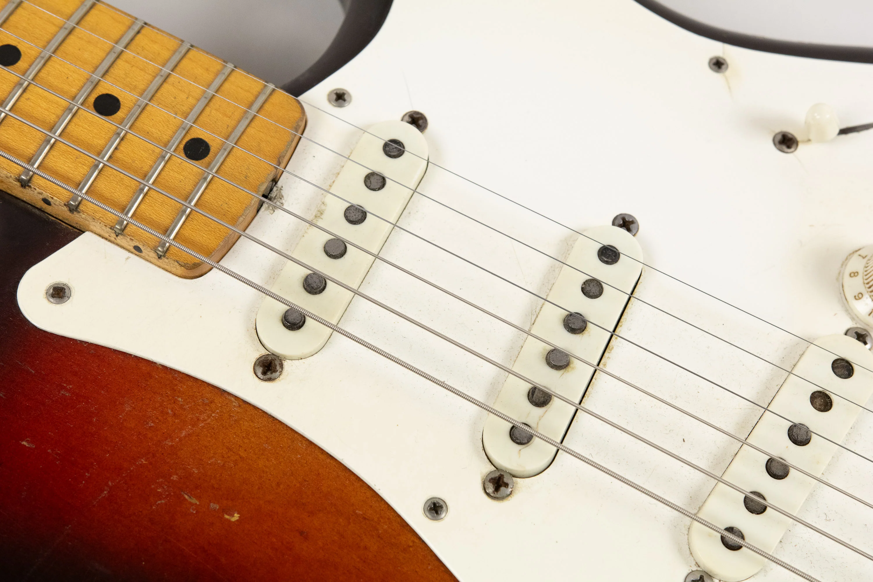 1959 Fender Stratocaster, Sunburst - Image 24