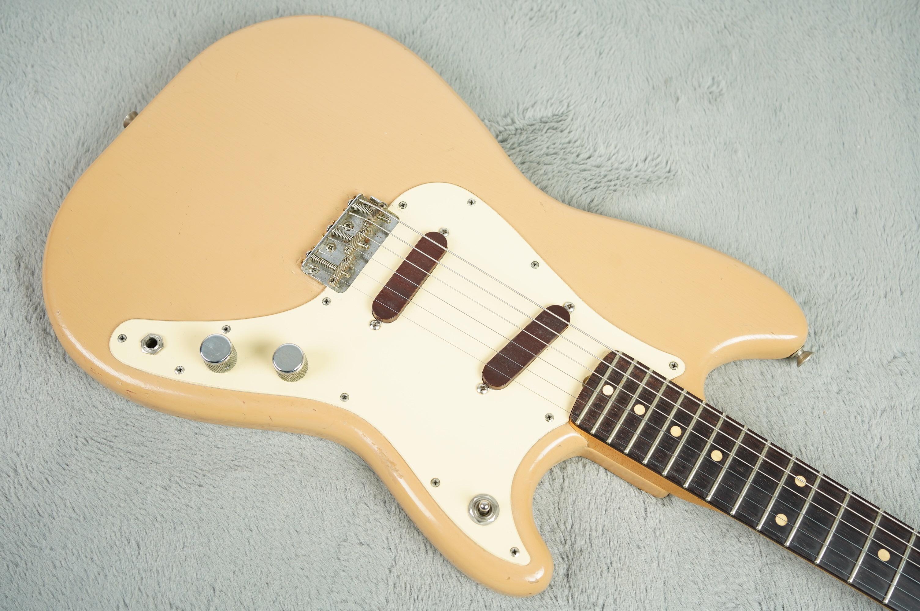 1960 Fender Duo-Sonic + OHSC - Image 9