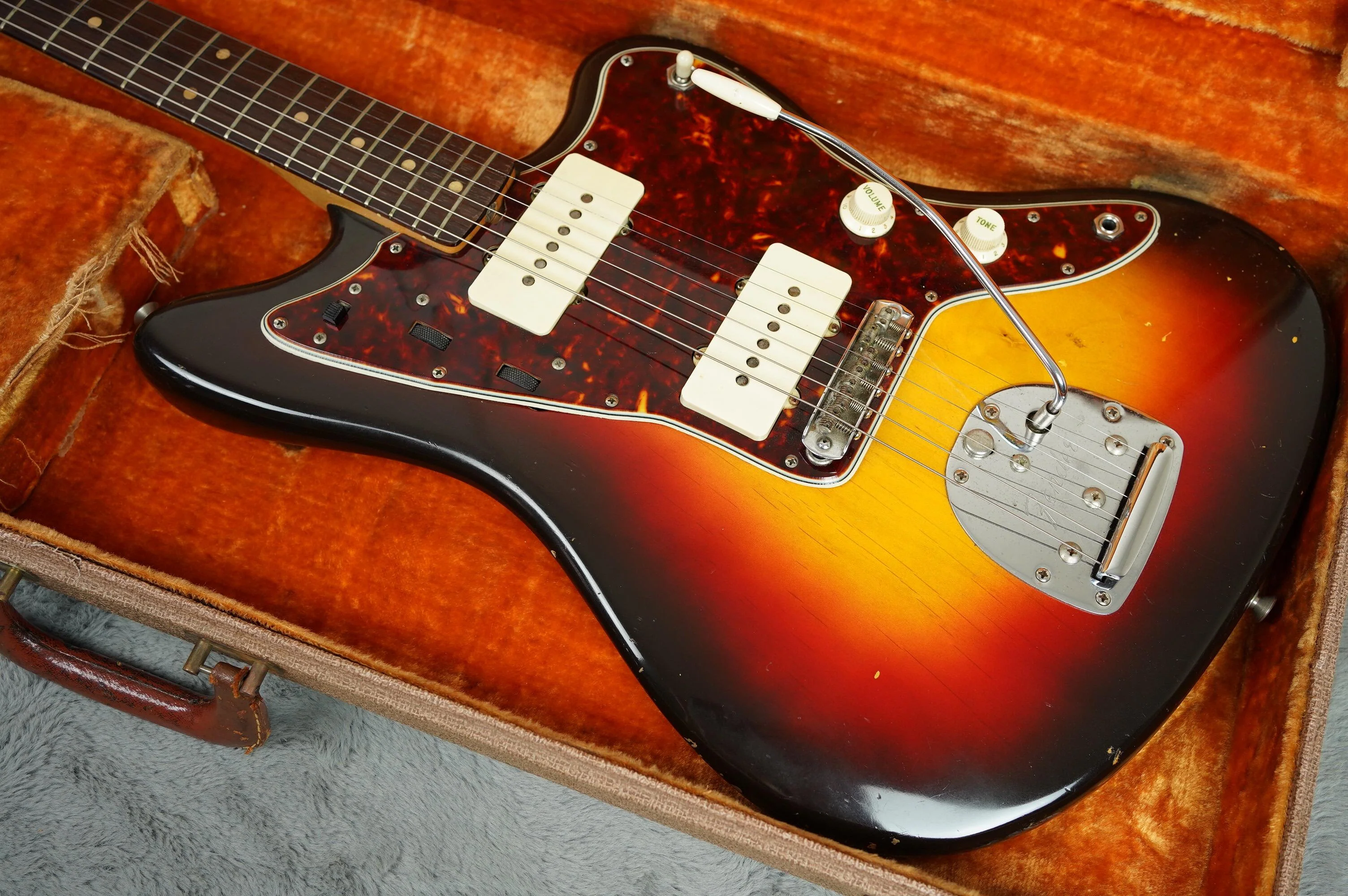 1961 Fender Jazzmaster + OHSC - Image 4