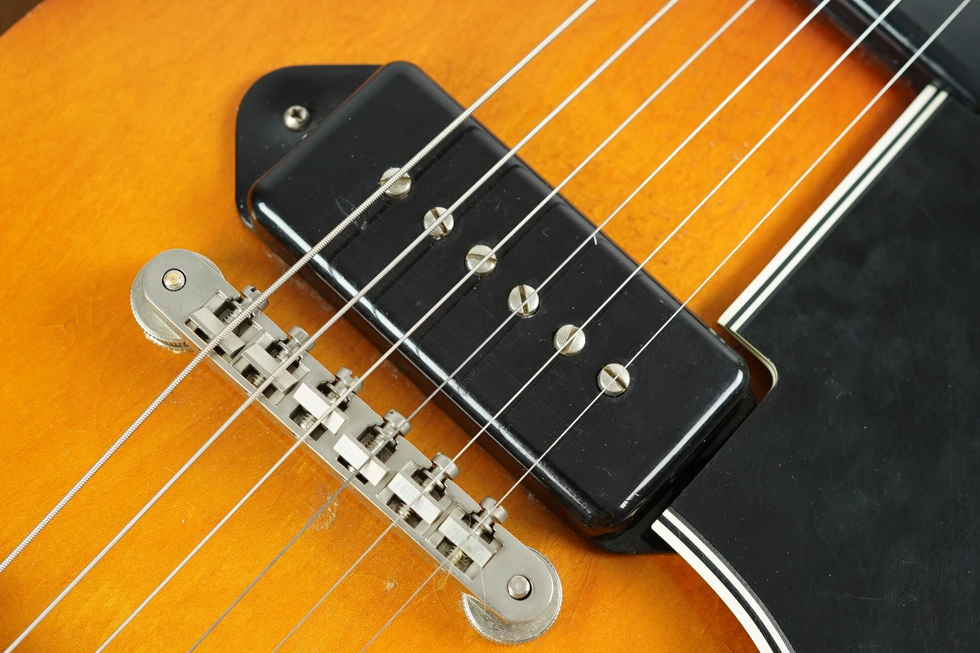 1962 Gibson ES-330 TD, Sunburst + HSC - Image 9