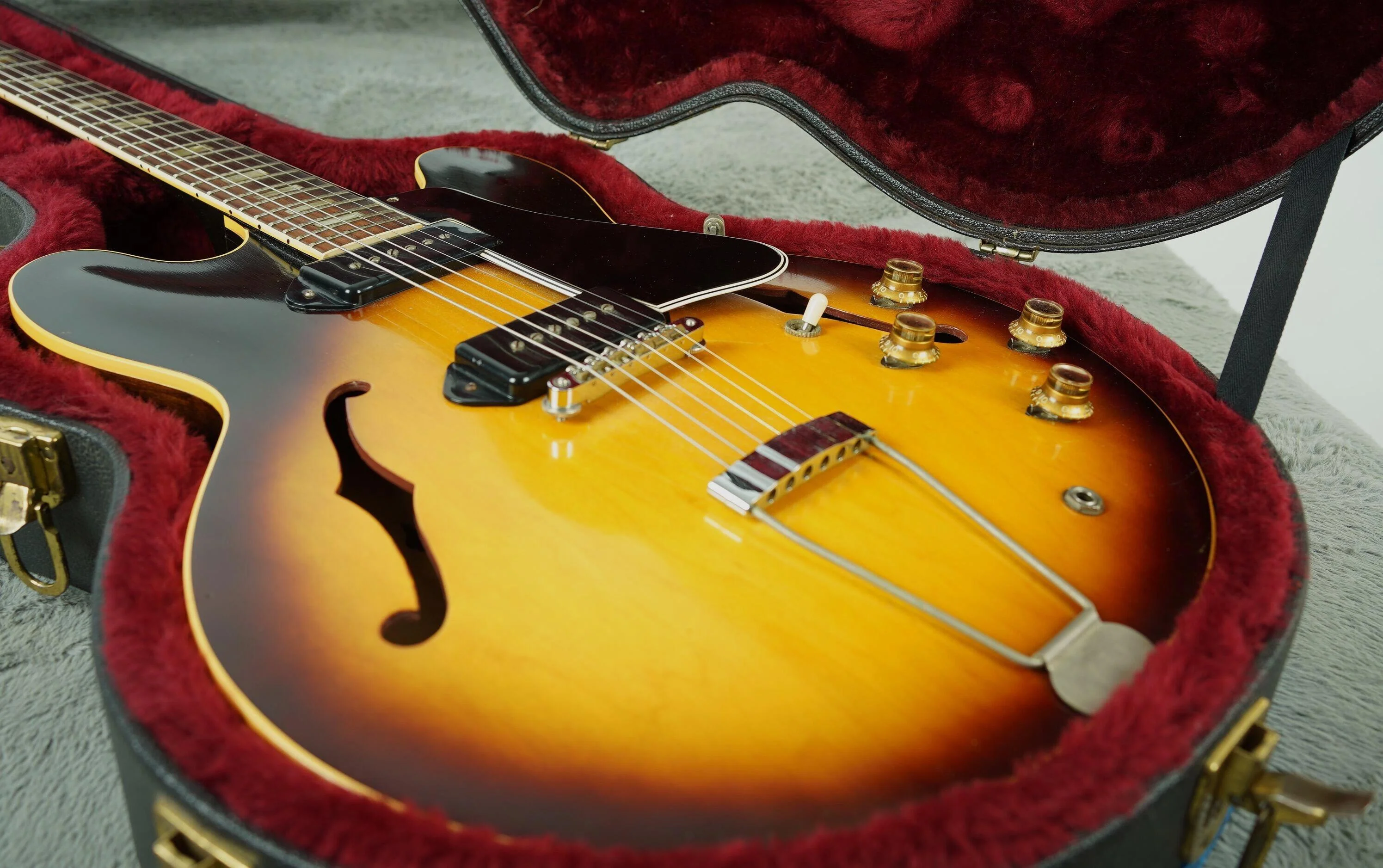 1962 Gibson ES-330TD, Sunburst + HSC - Image 4
