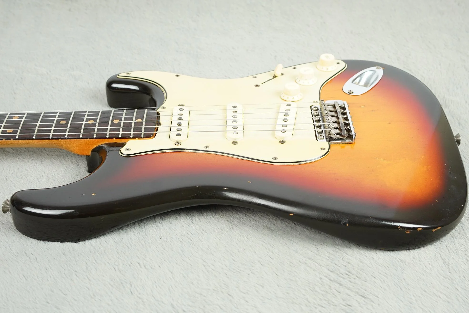 1963 Fender Stratocaster, Sunburst + OHSC - Image 10