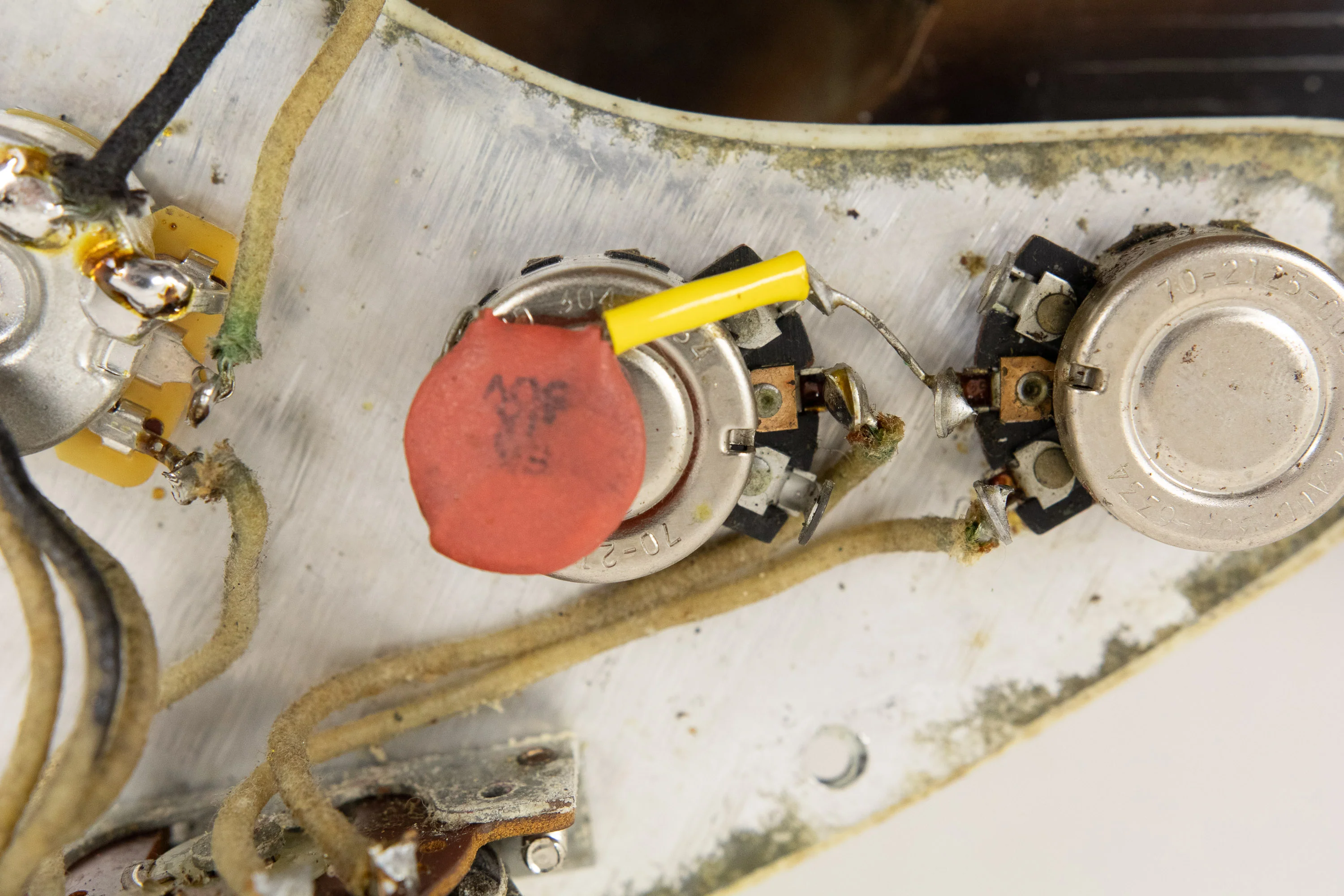 1963 Fender Stratocaster, Sunburst - Image 31