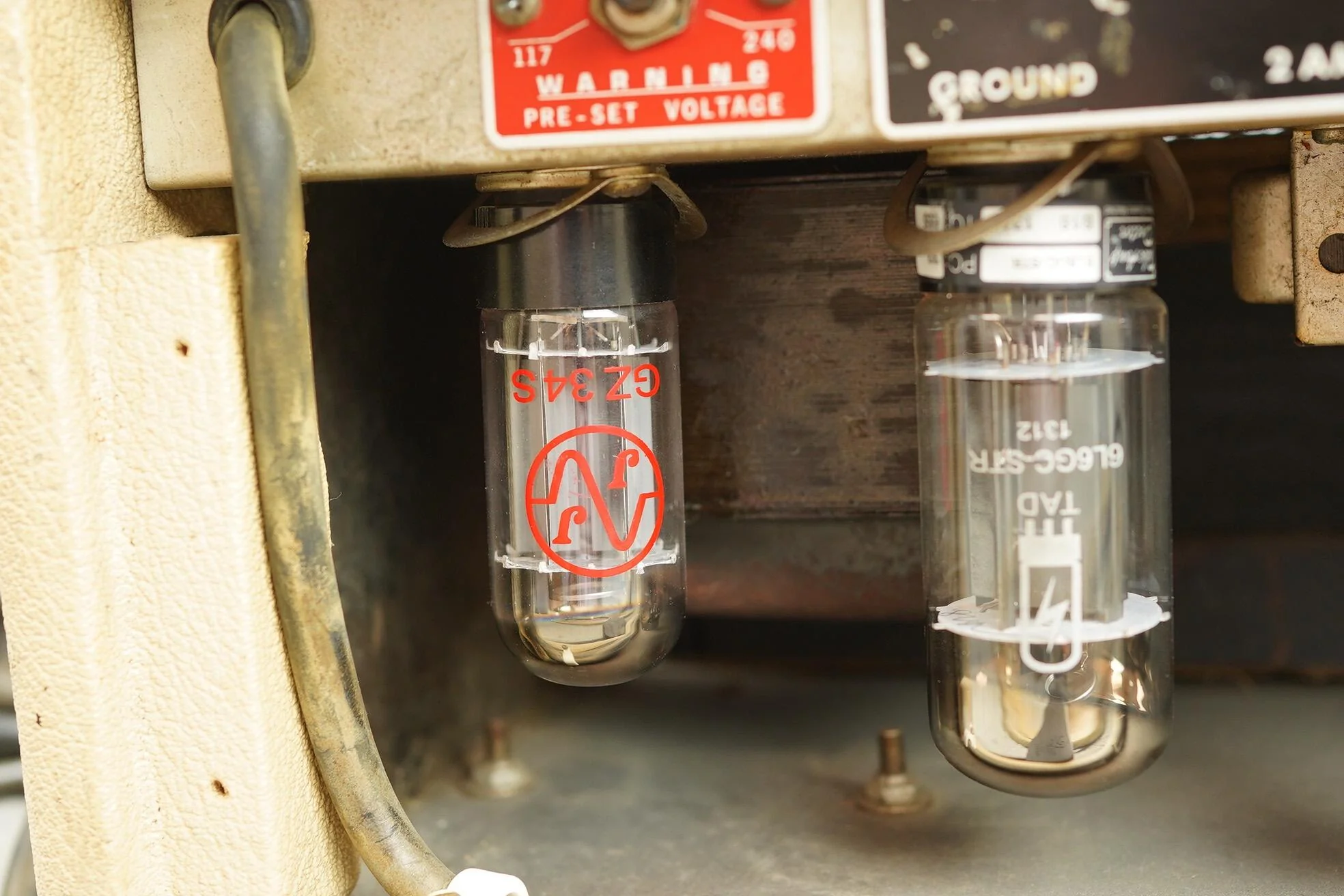 1963 Fender Tremolux Head + Cab, Blonde - Export version - Image 23