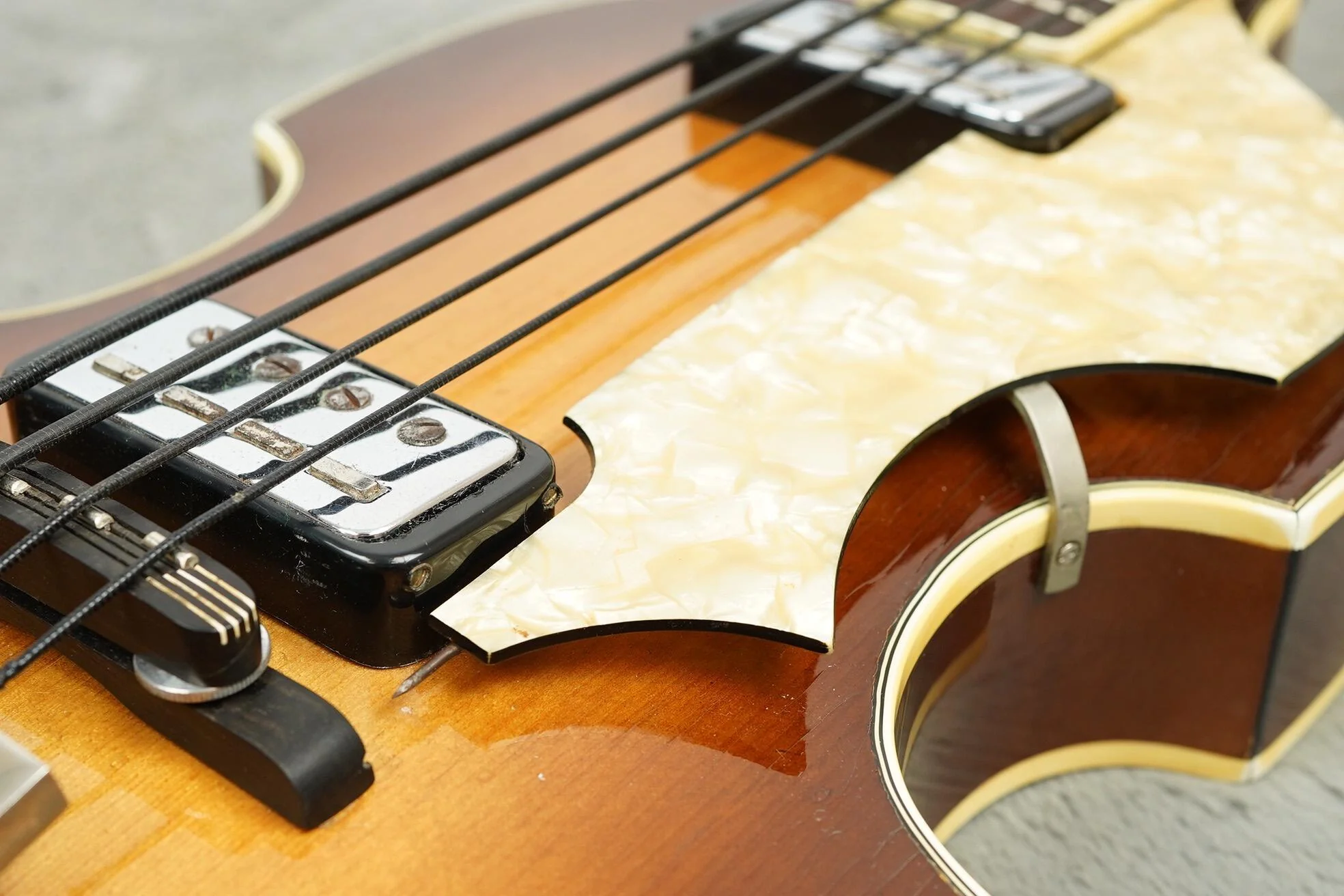 1963 Hofner Violin Bass - Image 18