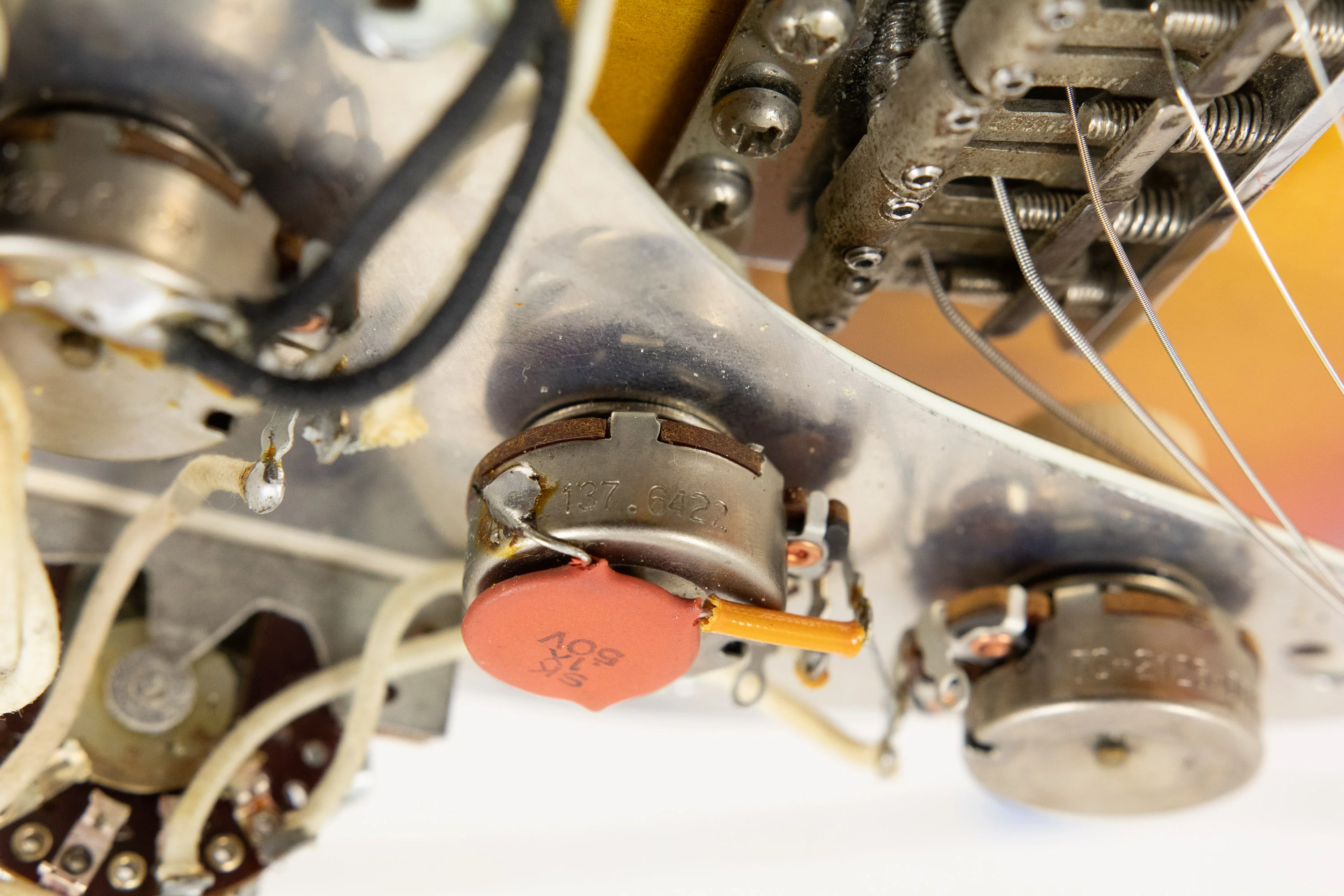 1964 Fender Stratocaster, Sunburst - Image 37