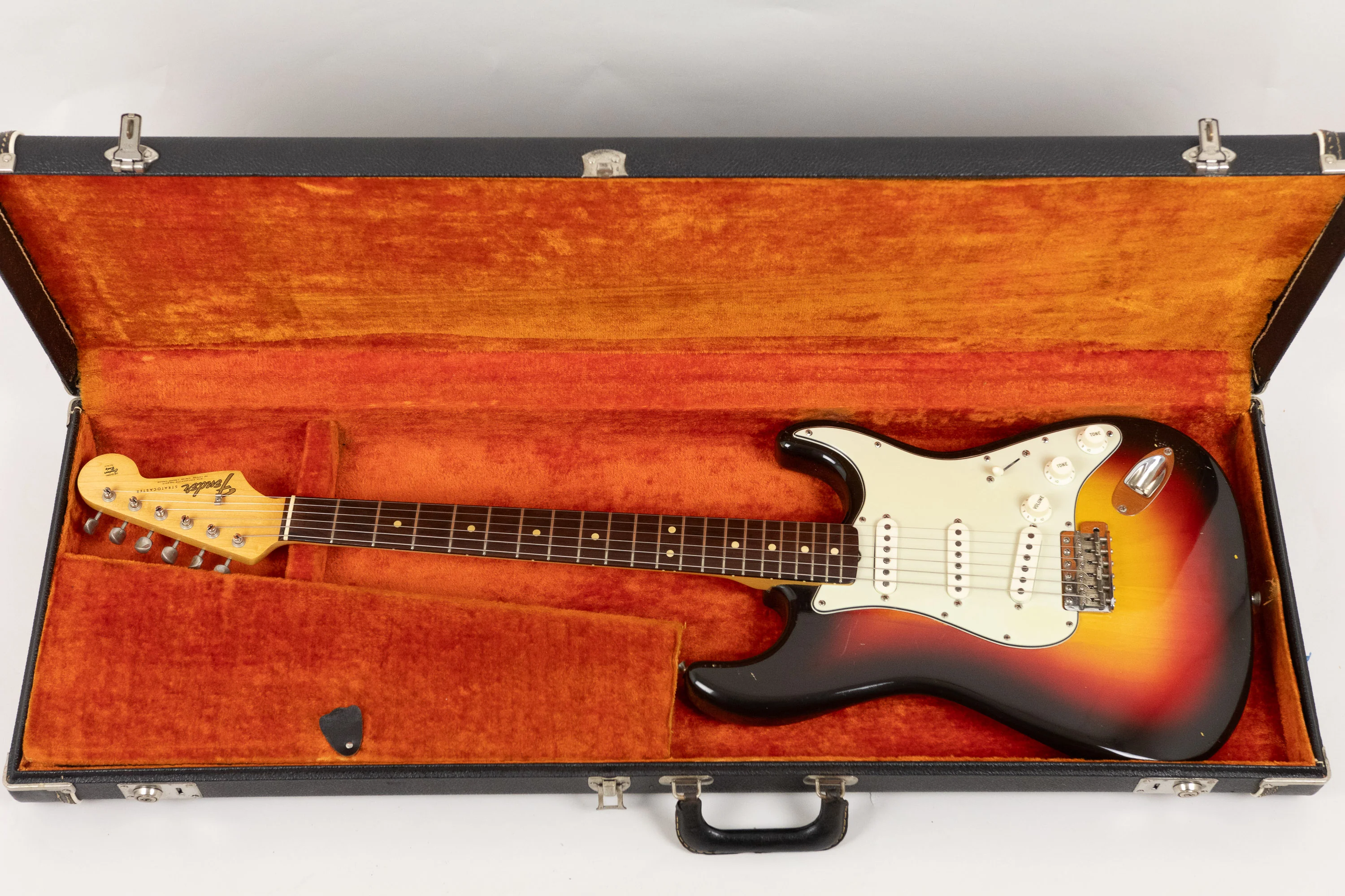 1964 Fender Stratocaster, Sunburst - Image 4