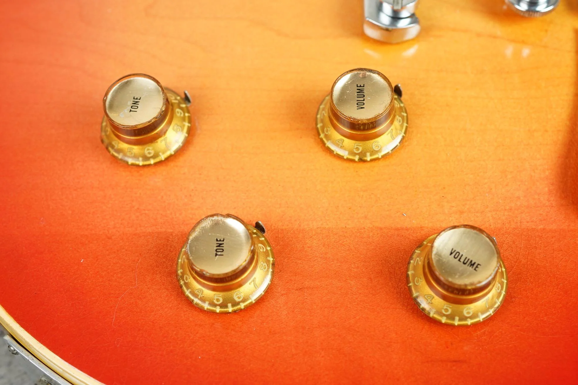 1970 Gibson Les Paul Deluxe top refin + HSC - Image 29