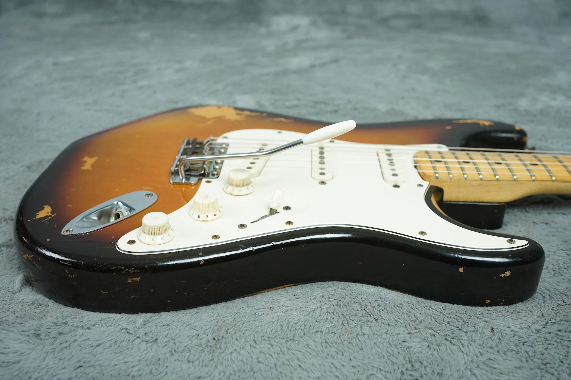 1971 Fender Stratocaster 4 bolt neck + OHSC - Image 11