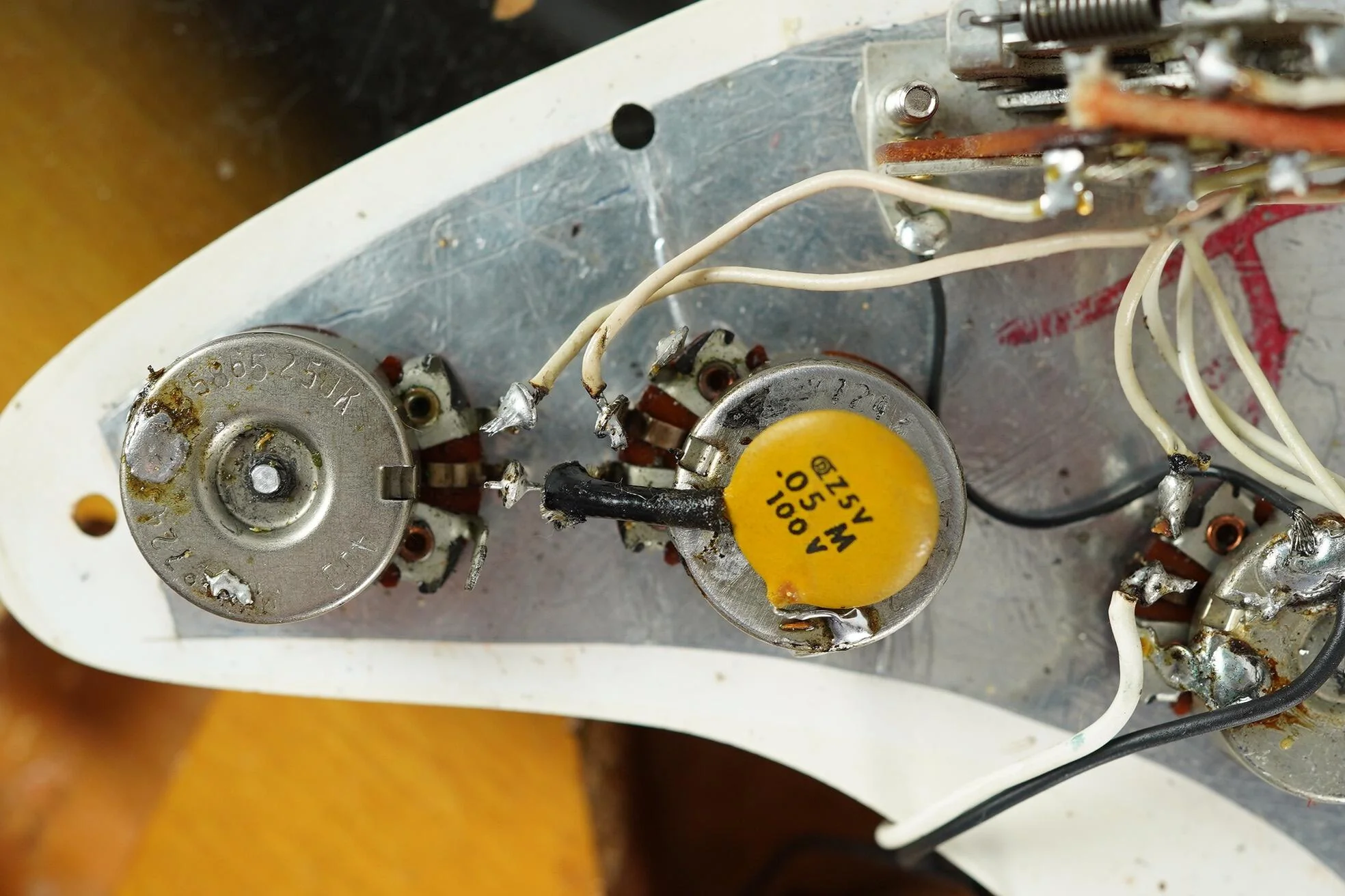 1972 Fender Stratocaster, Sunburst + OHSC + TAGS - Image 43