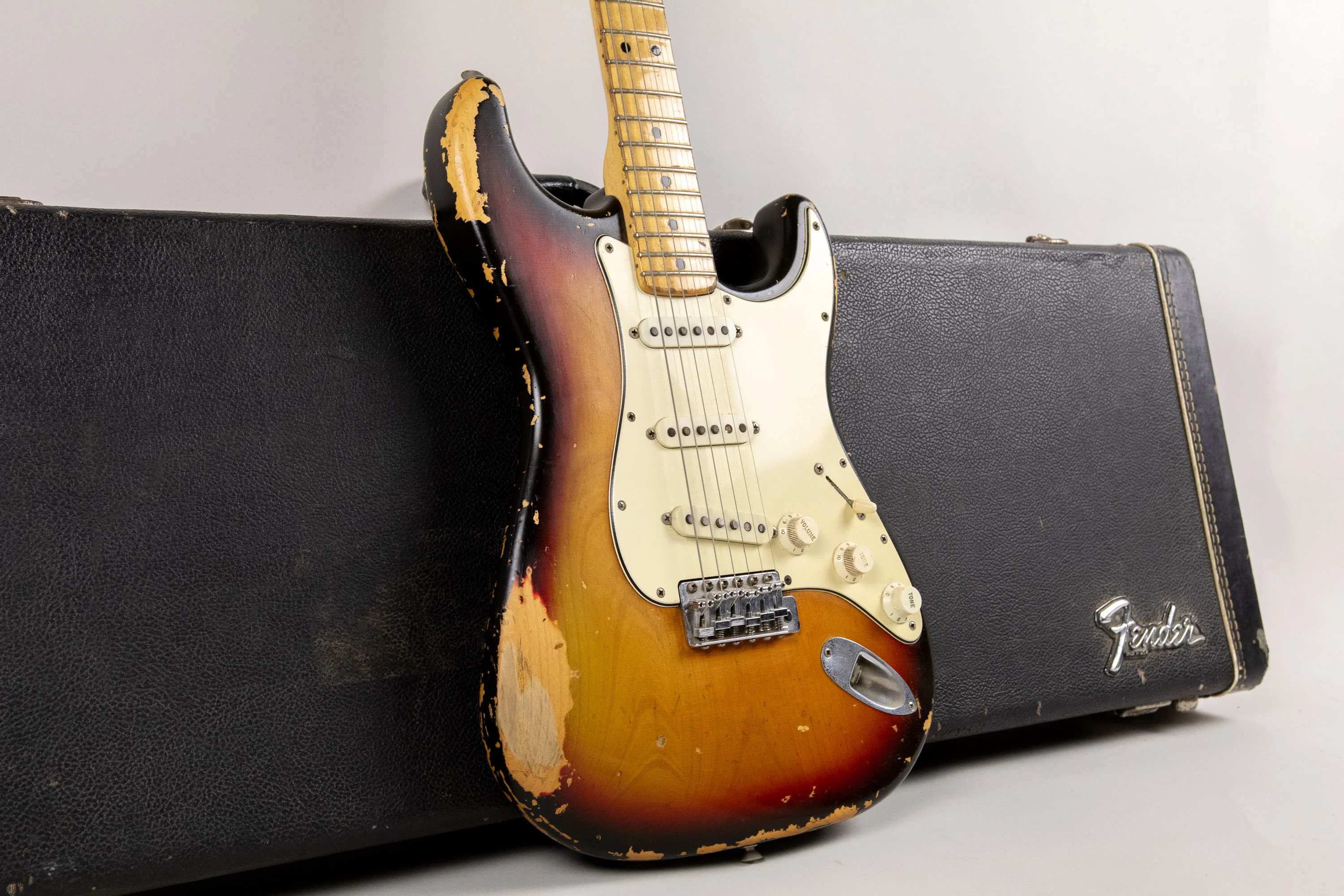 1973 Fender Stratocaster, Sunburst - Image 2
