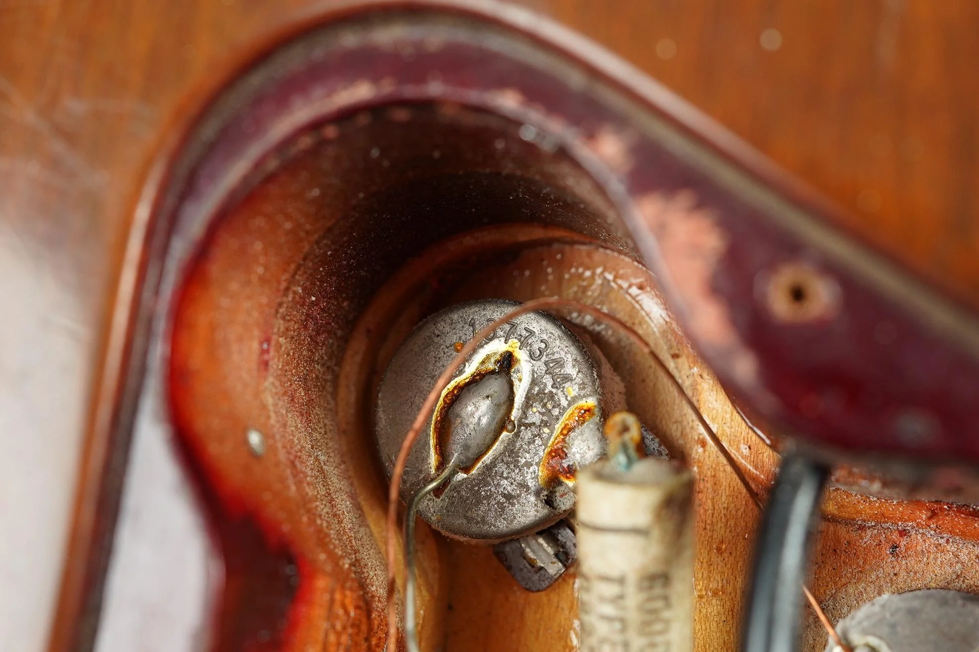 1973 Gibson Les Paul Deluxe, Cherry Red + HSC - Image 40