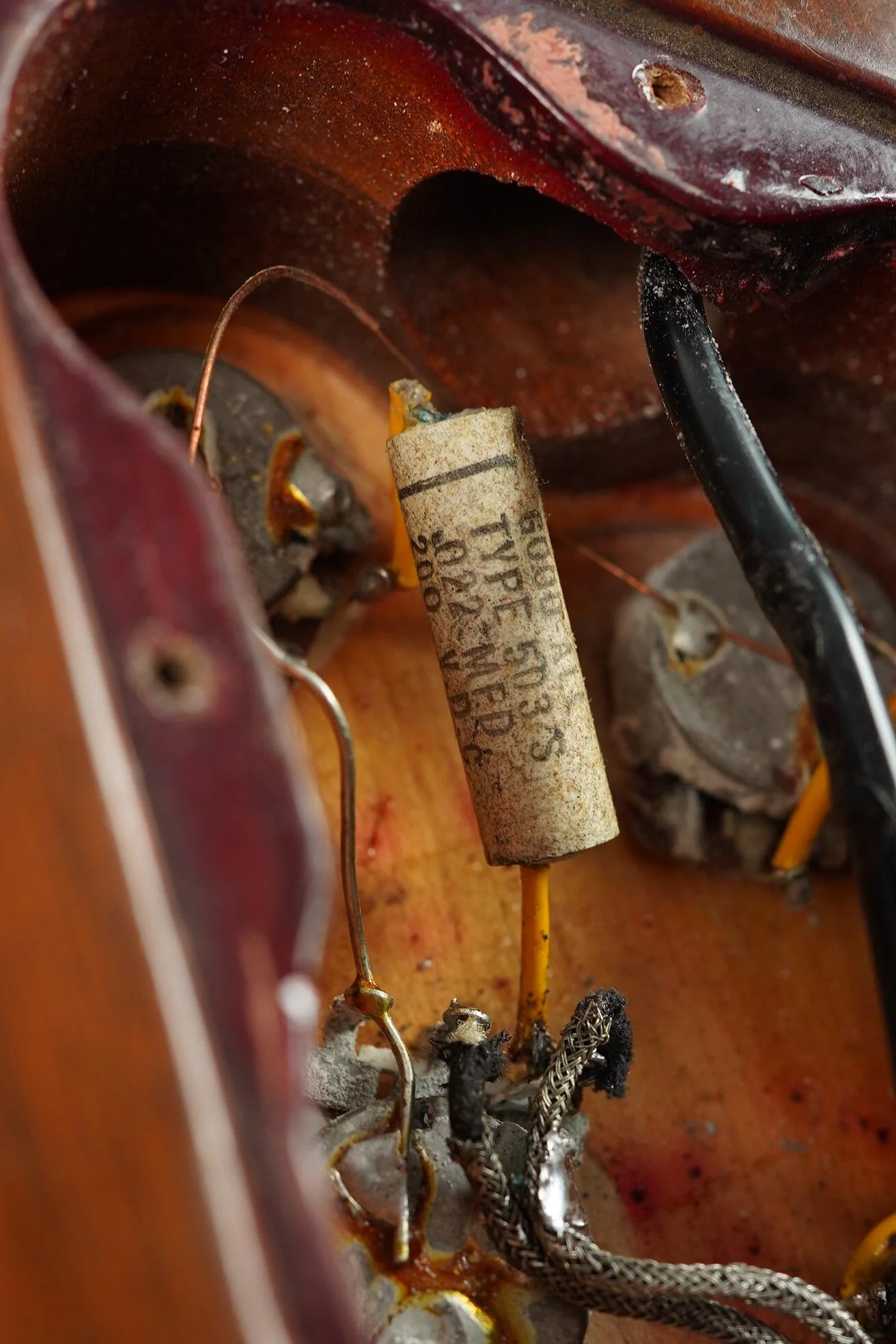 1973 Gibson Les Paul Deluxe, Cherry Red + HSC - Image 42