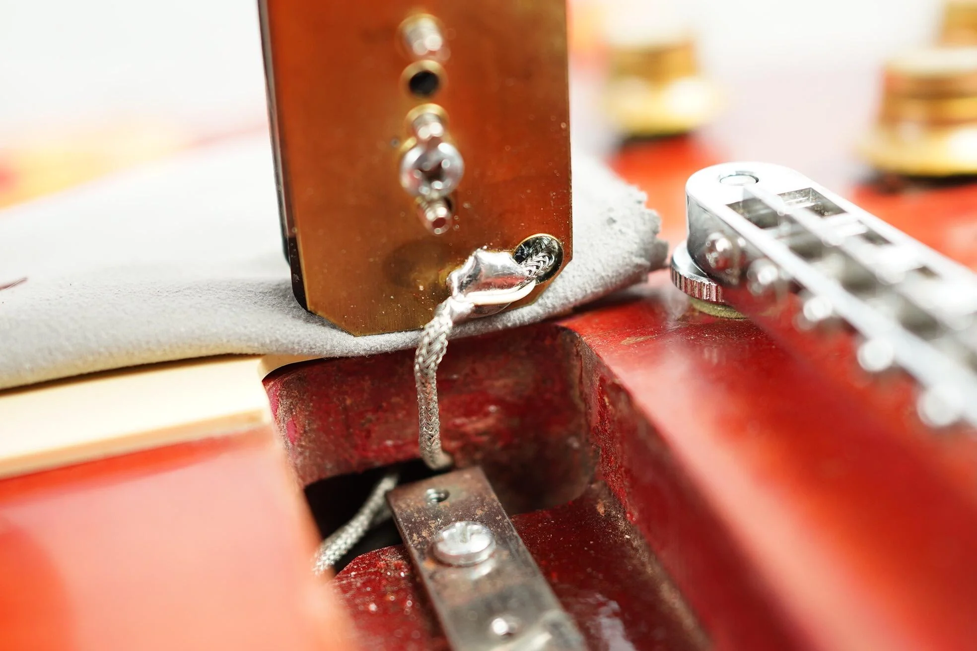 1973 Gibson Les Paul Deluxe, Cherry Red + HSC - Image 55