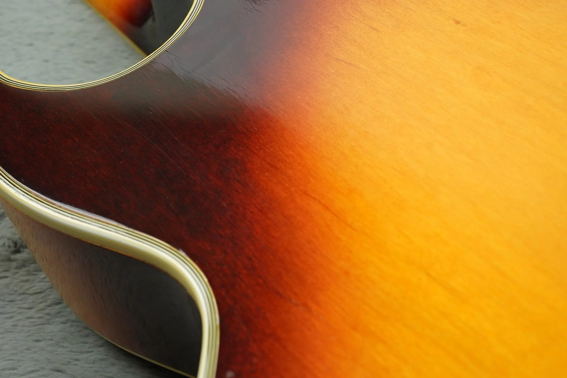 1974 Gibson Howard Roberts Custom, Sunburst - Image 32