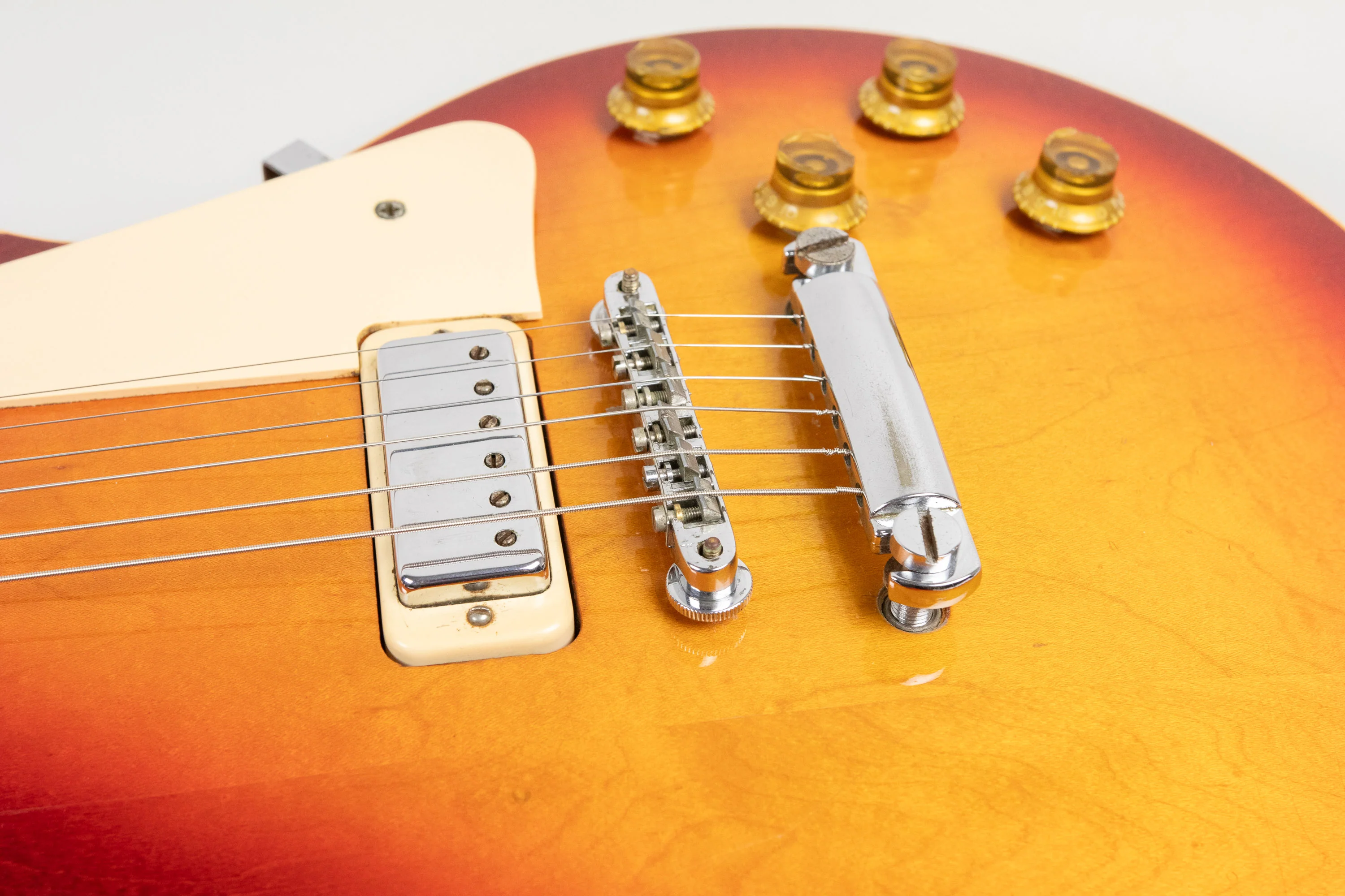 1974 Gibson Les Paul Deluxe, Cherry Sunburst - Image 21