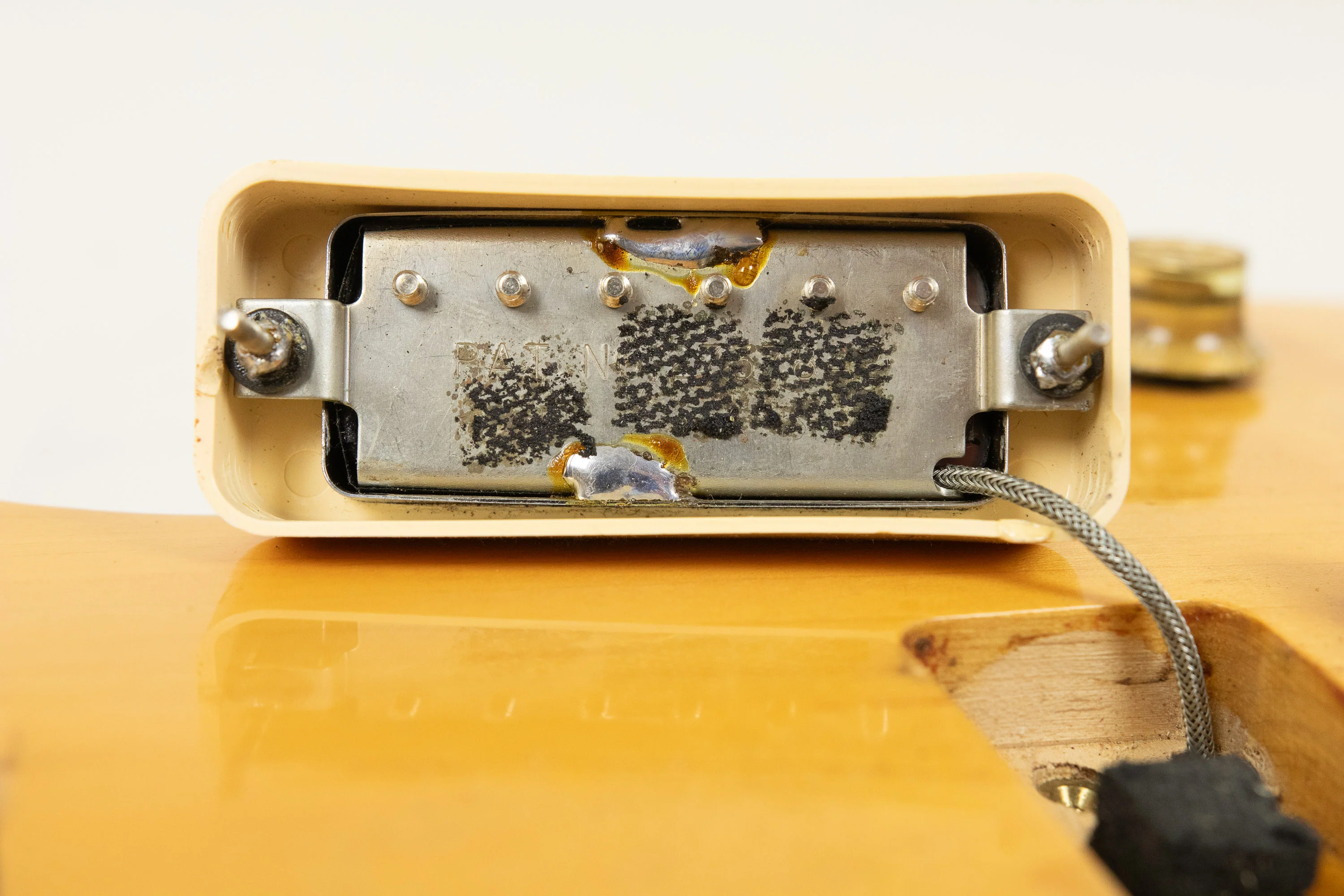 1976 Gibson Les Paul Deluxe, Natural - Image 28