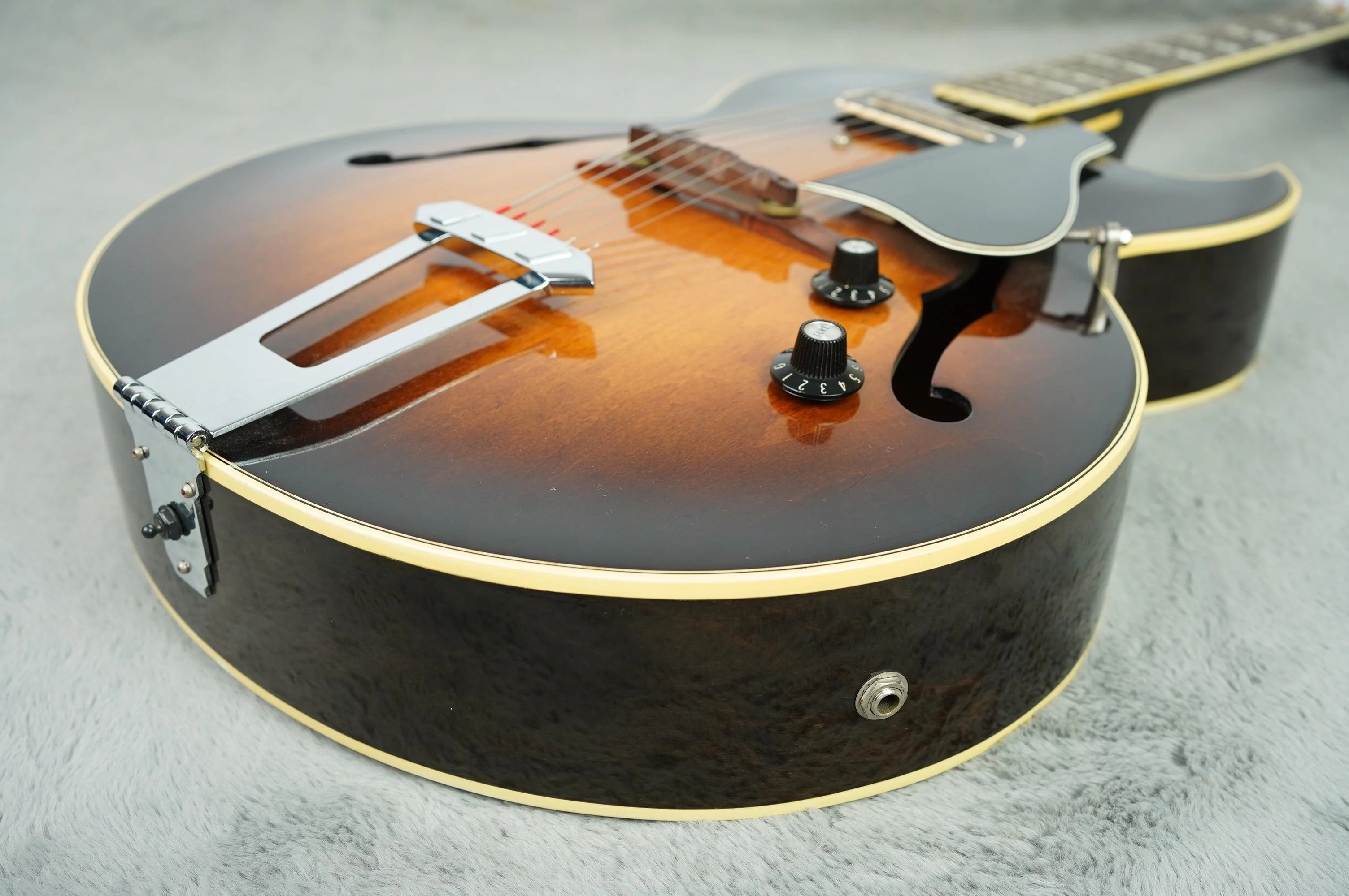 1979 Gibson ES-175 CC, Sunburst + OHSC - Image 13