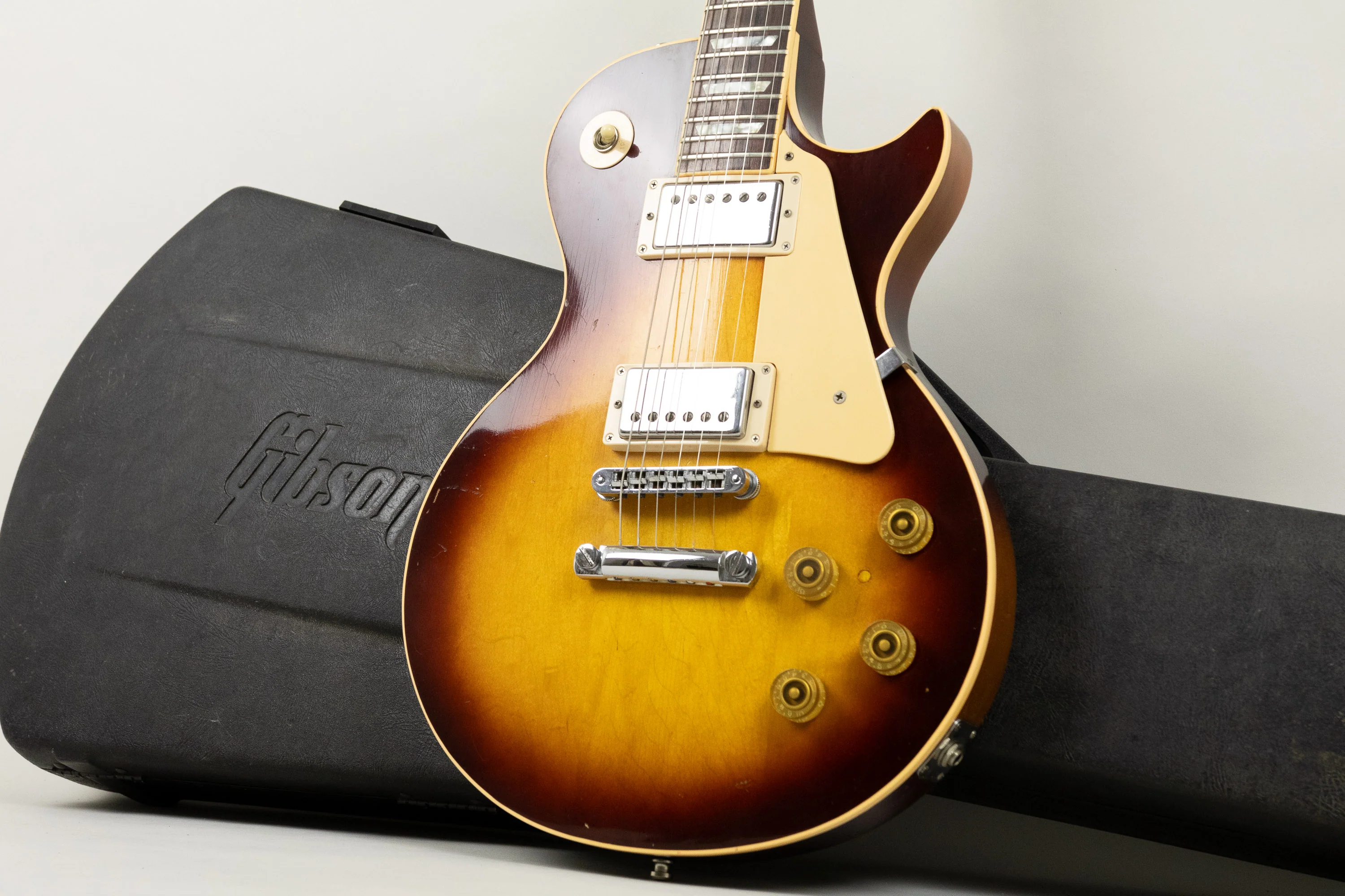 1979 Gibson Les Paul Standard, Sunburst - Image 3