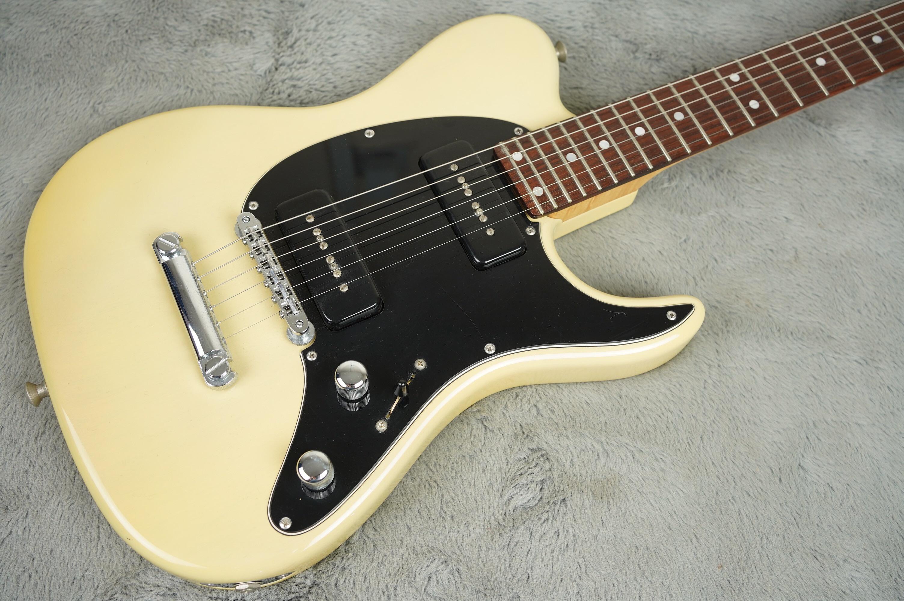 1992 Valley Arts Larry Carlton (signed) Standard Pro + OHSC - Image 11