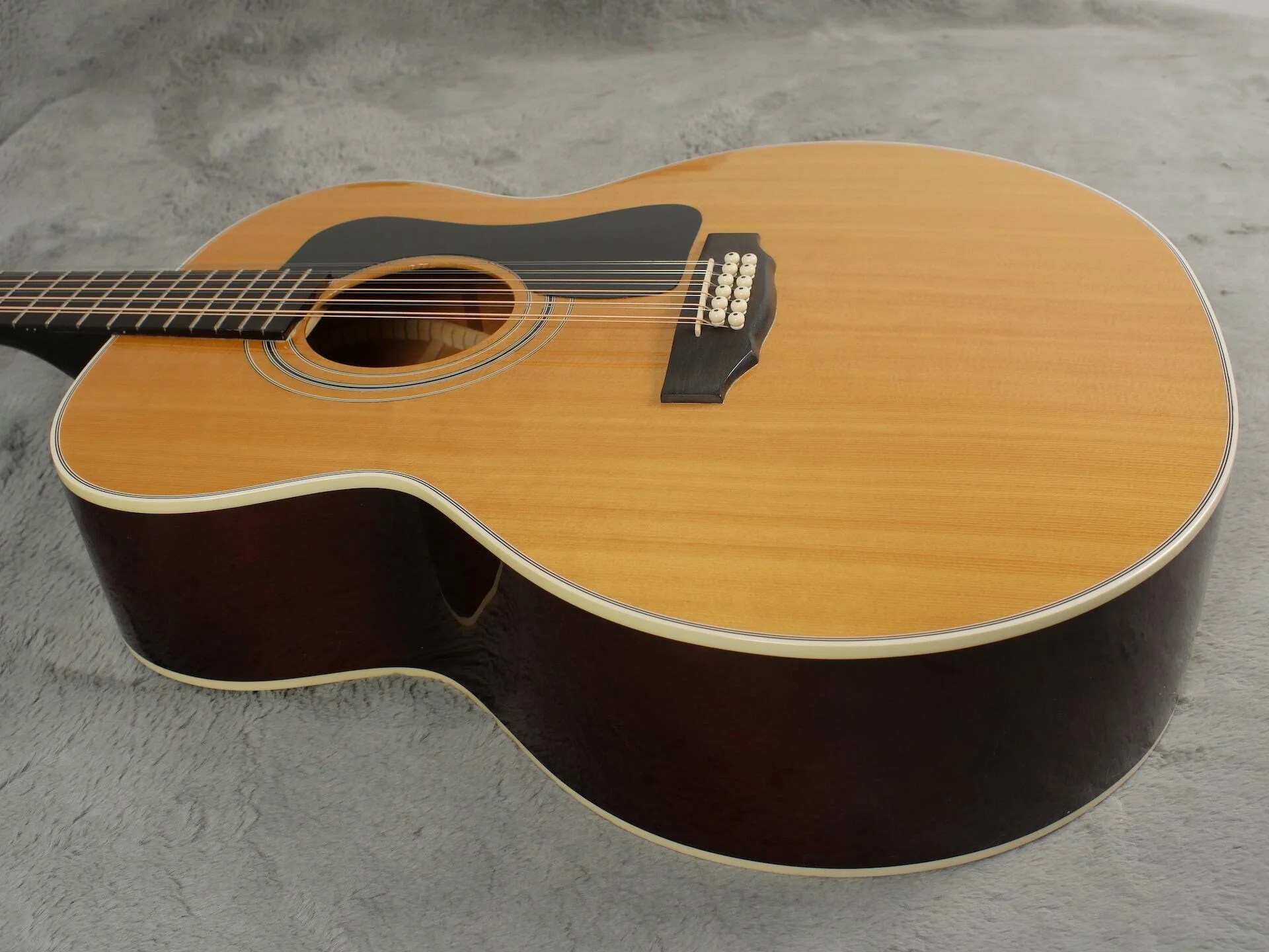 1999 Westerly Guild F212-XL + OHSC - Image 11