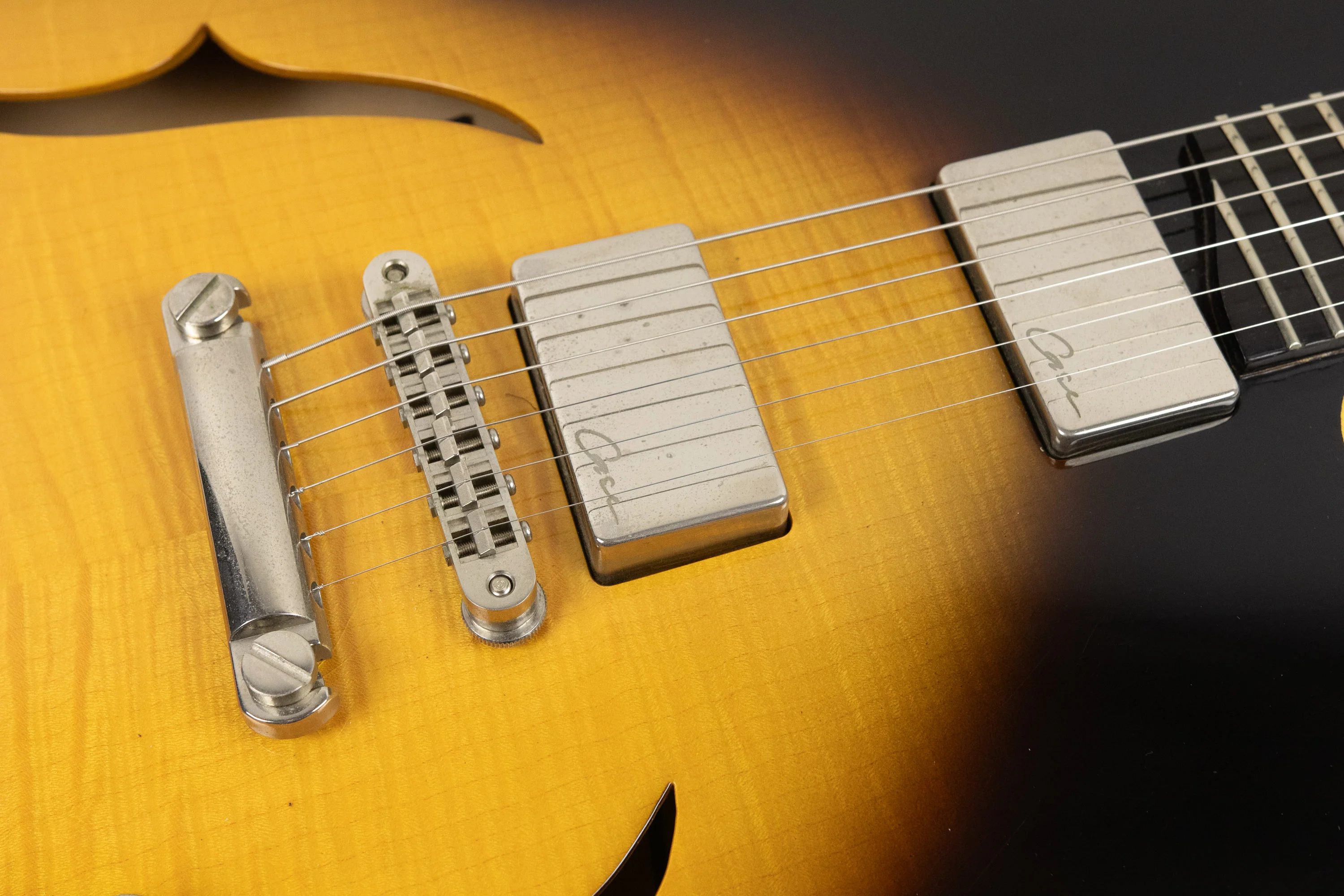 2005 Case J3 Semi-Hollow, ex-Maxi Jazz - Faithless - Image 11
