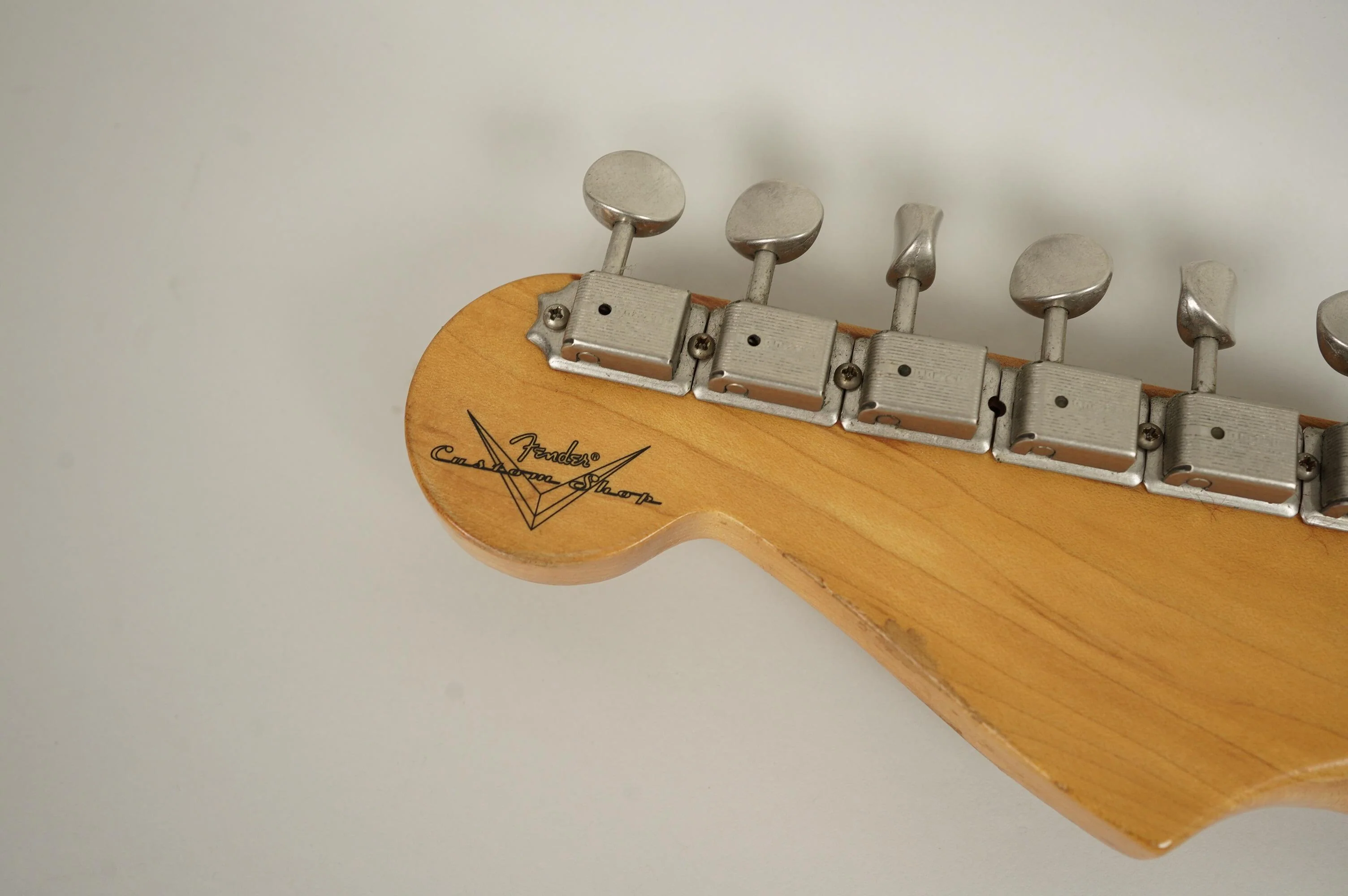 2019 Fender Custom Shop 1964 Stratocaster Heavy Relic, White - Image 38
